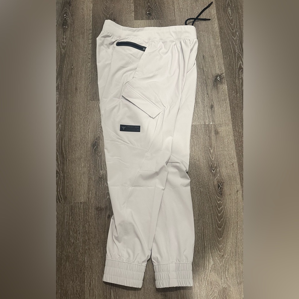 Men’s brand new Under Armour Project Rock joggers